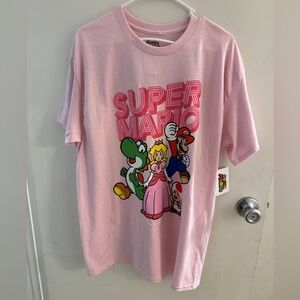 Súper Mario t shirt
Size L
New
